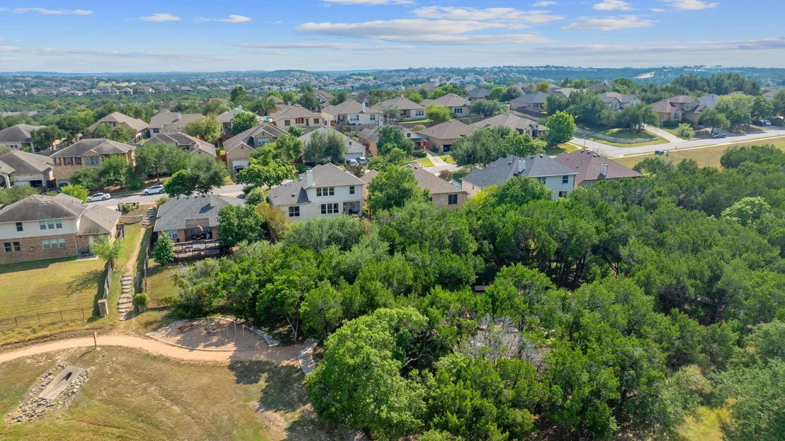 Photo of 220 Canterbury DR
