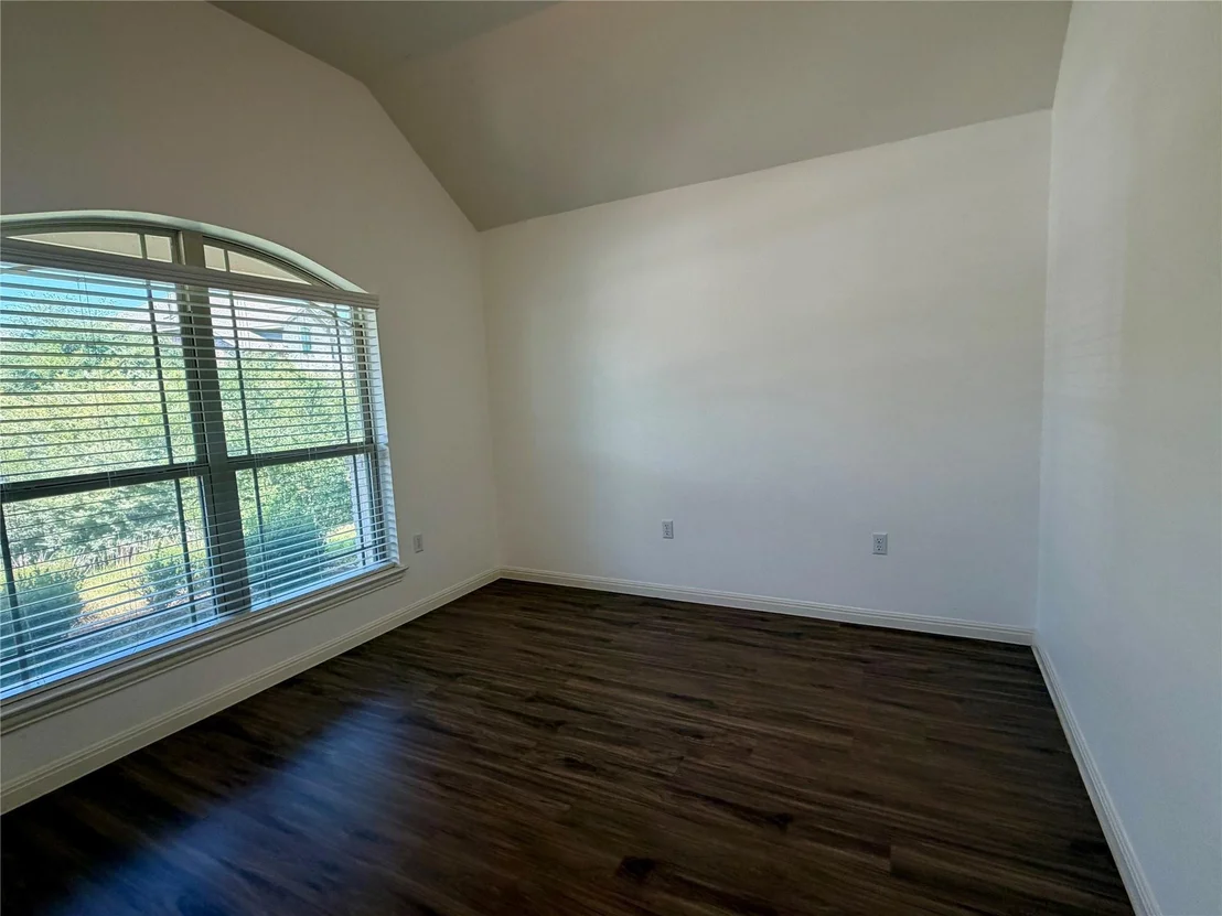 Photo of 716 Allende BND