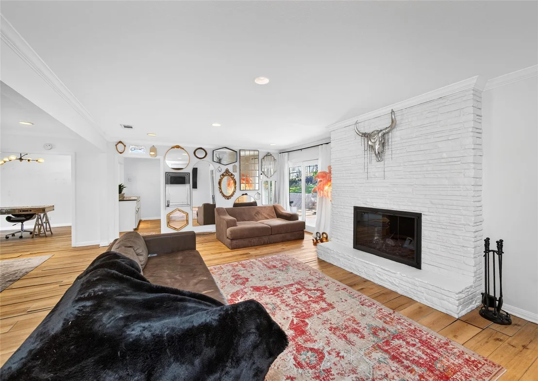 Photo of 4901 Timberline DR
