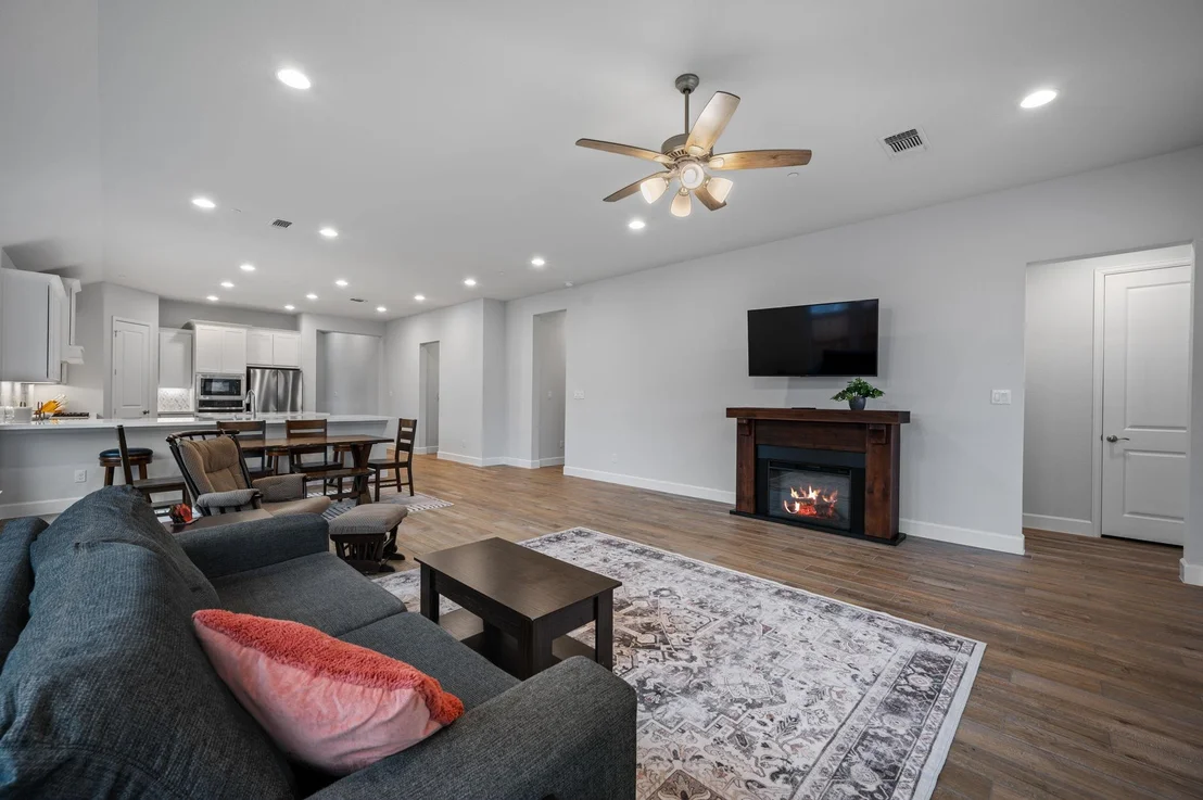 Photo of 6200 Hilltop Plateau DR