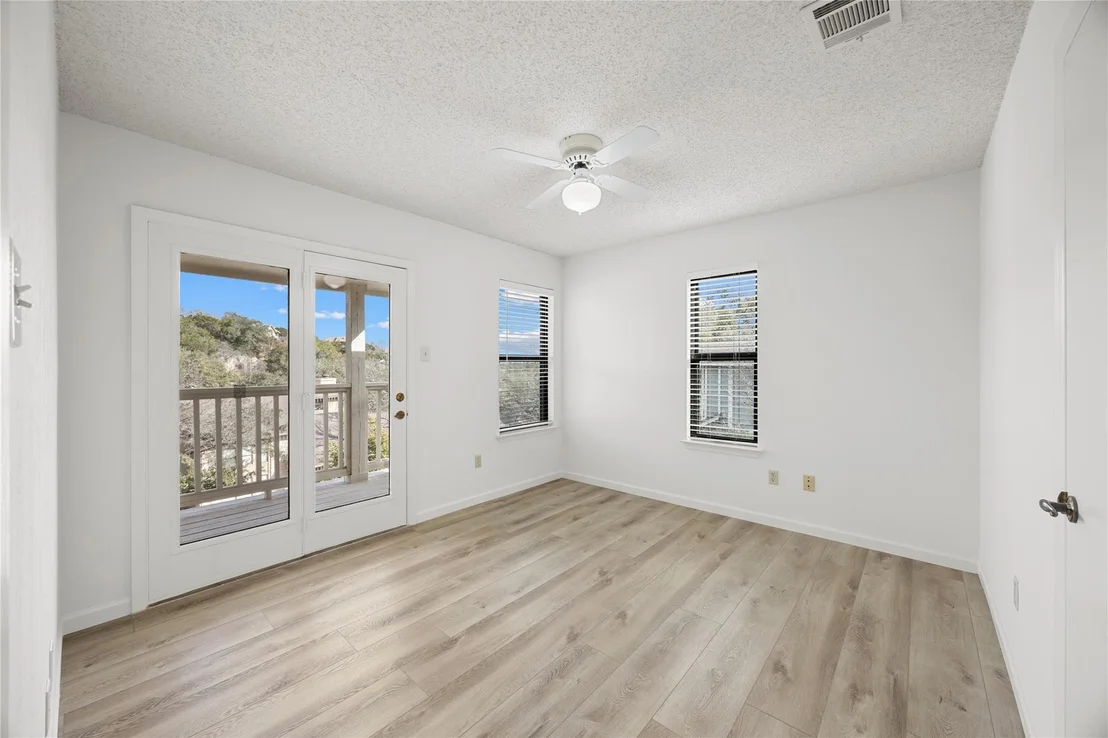 Photo of 9301 Rolling Oaks TRL