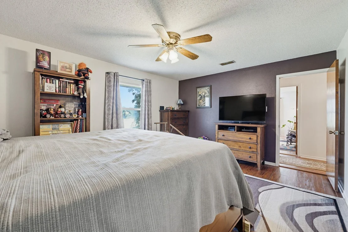 Photo of 120 Rae LN