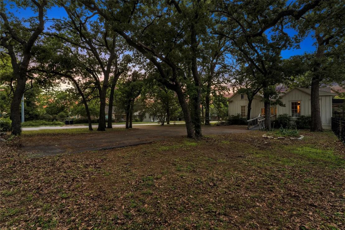 Photo of 409 N Main ST