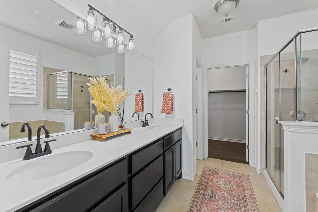Photo of 5432 Vanner PATH