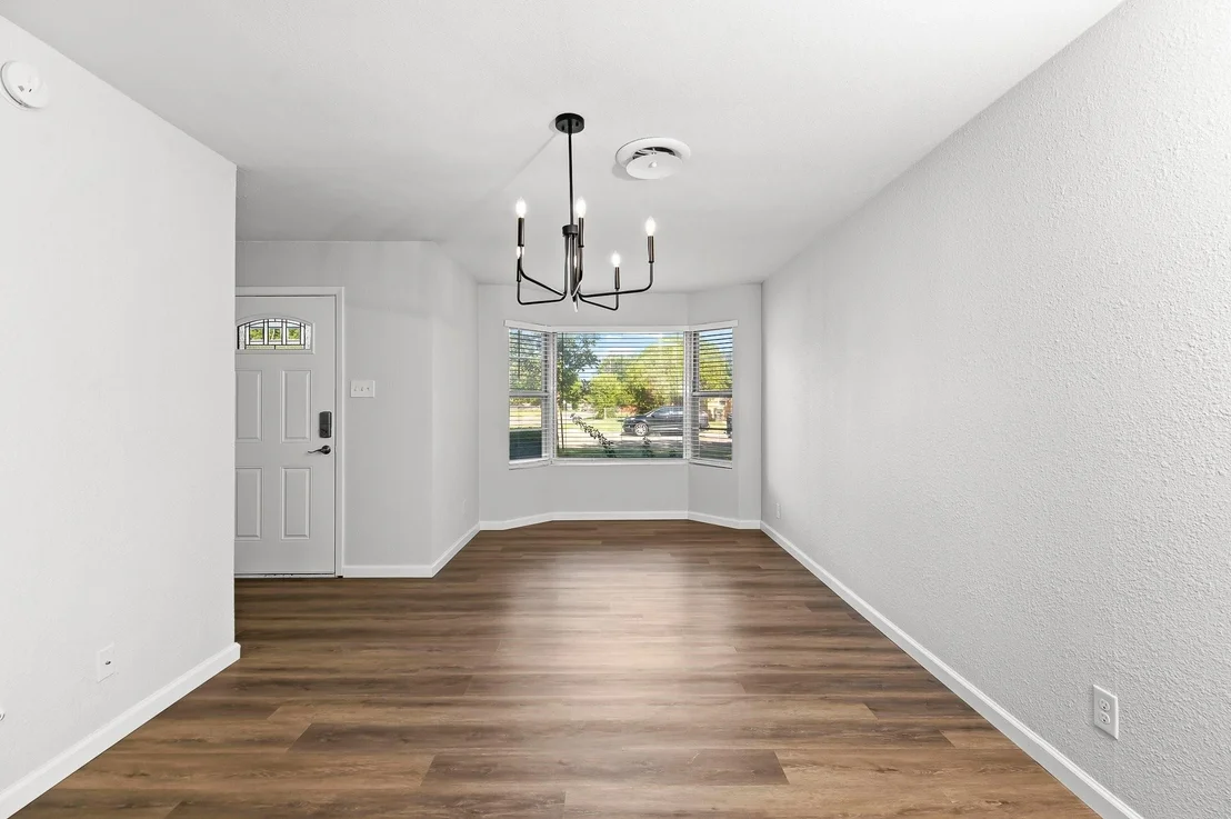Photo of 1411 Violet Ave