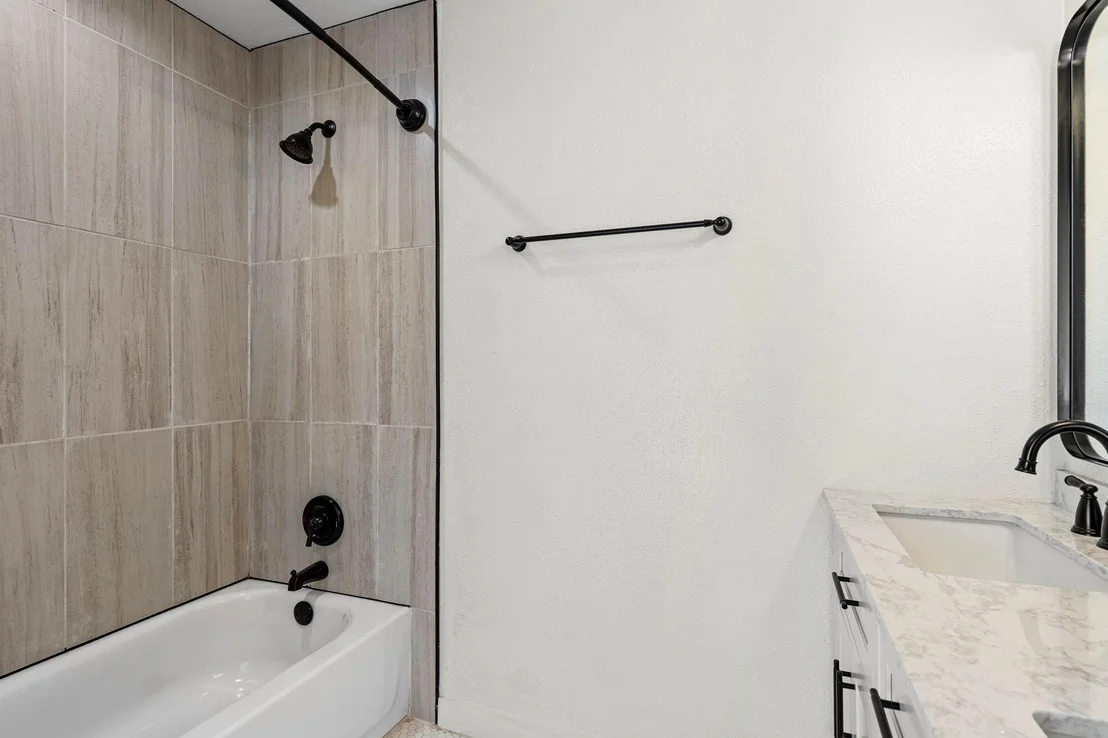 Photo of 1501 Beaver LN