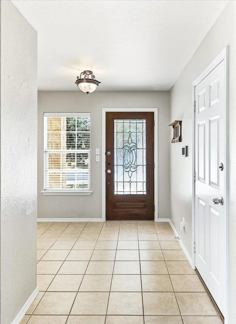 Photo of 211 Falcon LN