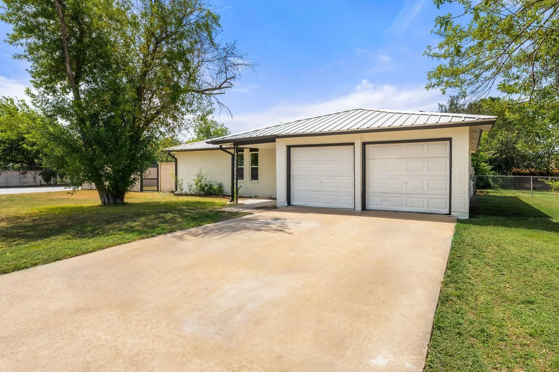 Photo of 1500 Wildflower DR