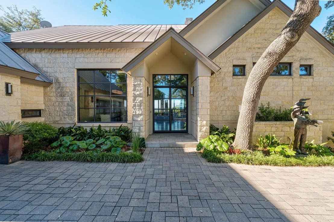 Photo of 6605 W Courtyard DR
