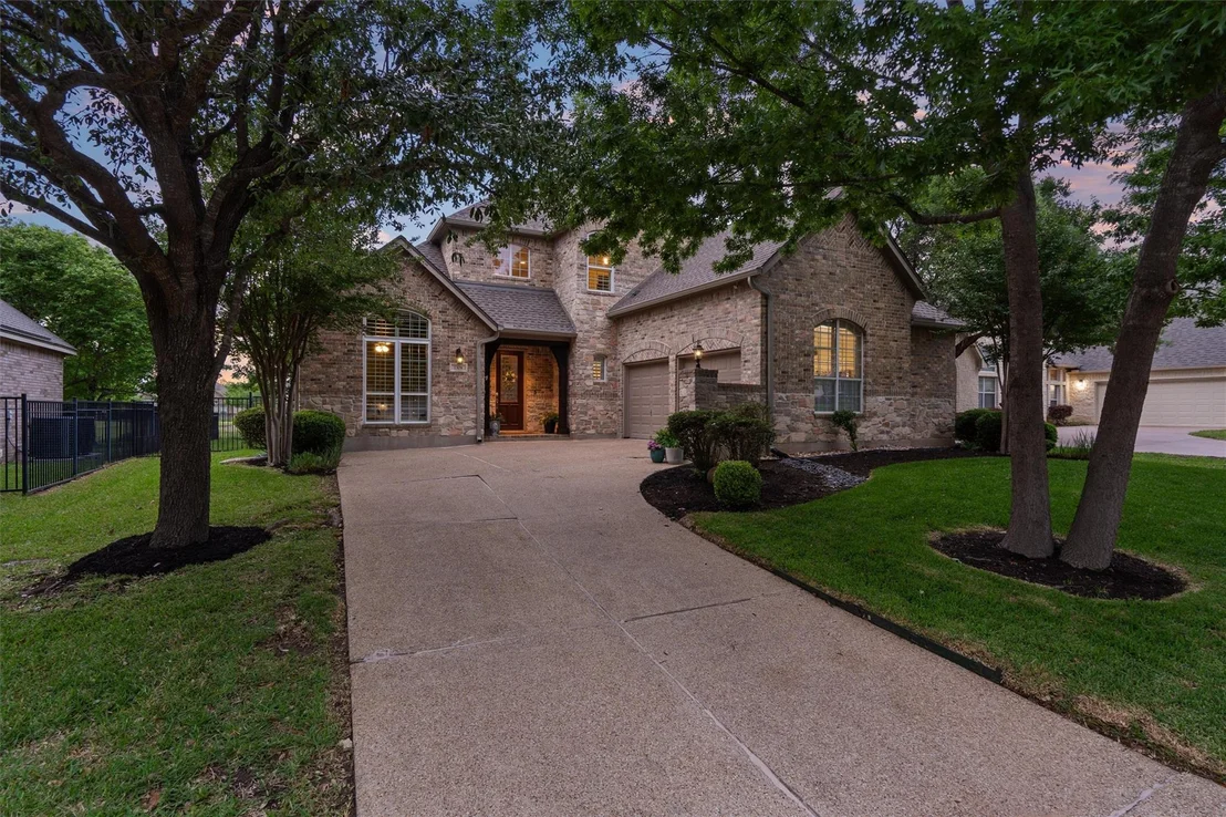 Photo of 1308 Hillridge DR