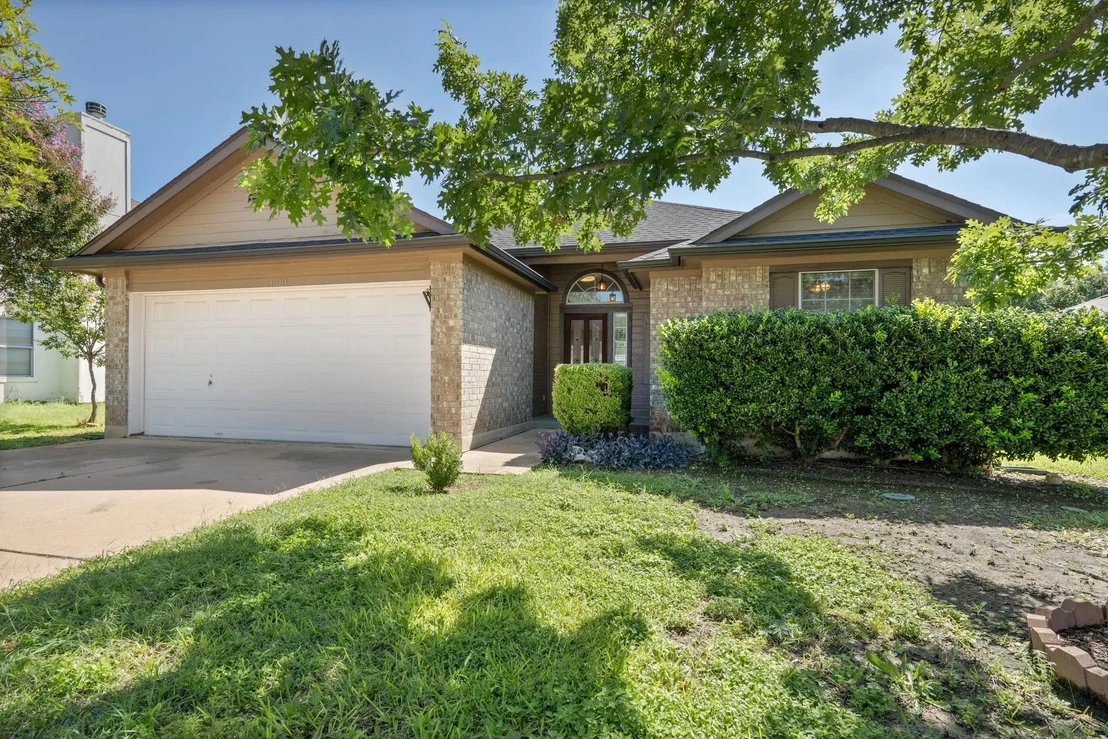 Photo of 600 Sparkling Brook LN