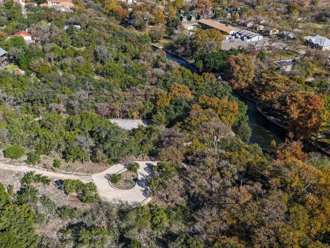 Photo of 476 Lakeview BLVD