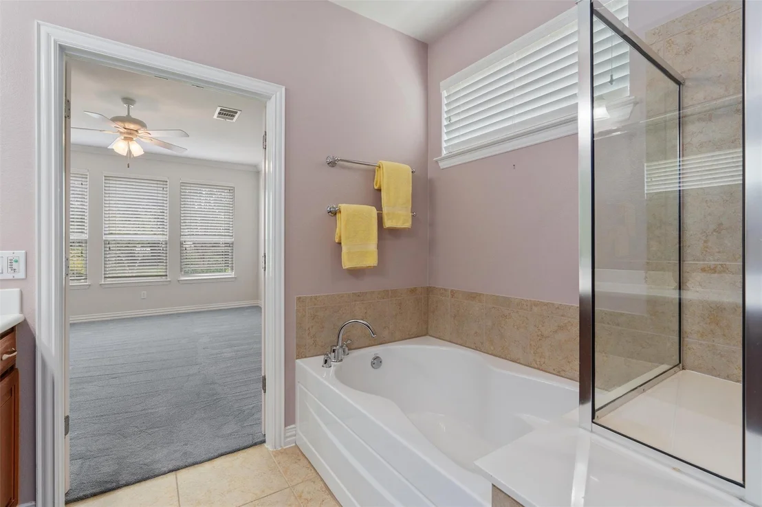 Photo of 106 Angelina CV