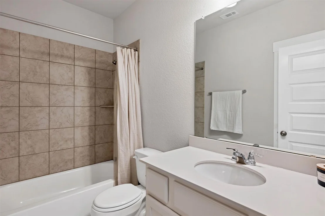 Photo of 208 Trellis BLVD