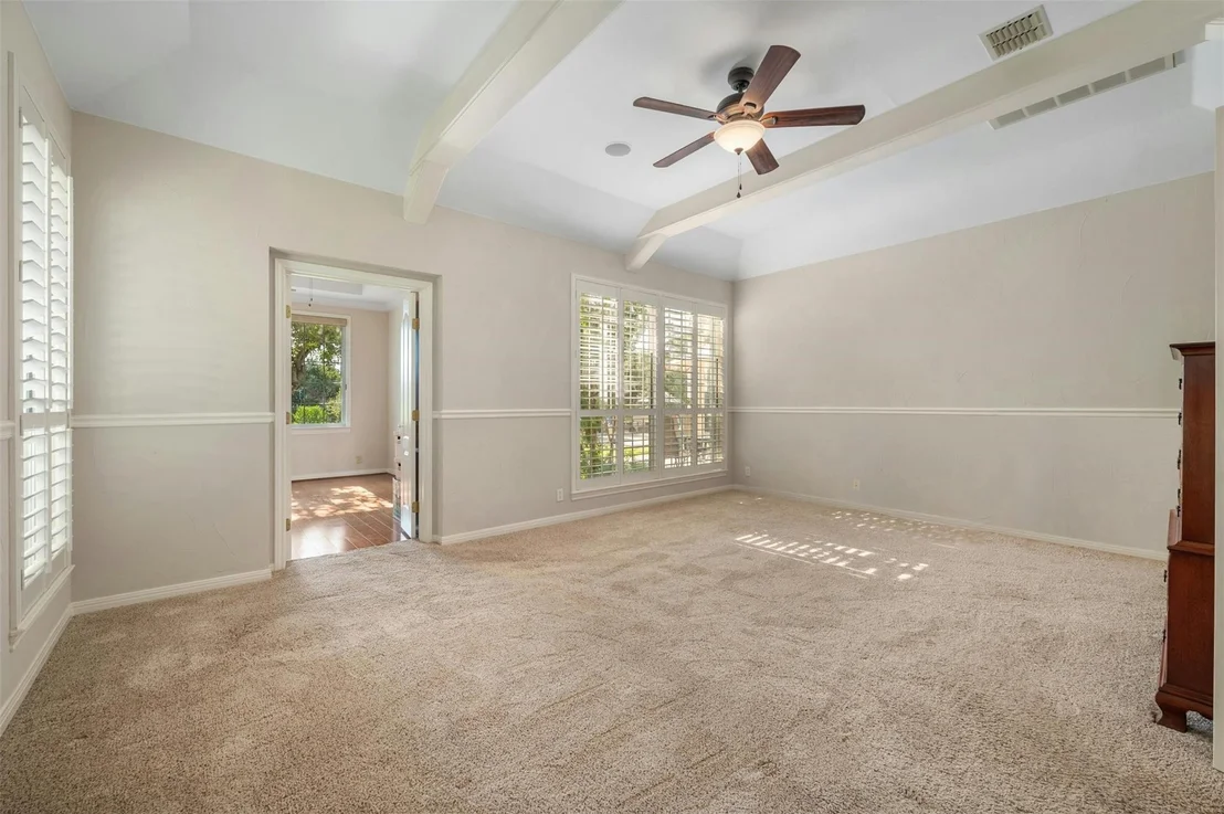 Photo of 4213 Lakeway BLVD