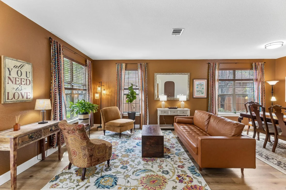 Photo of 309 Island Oak DR