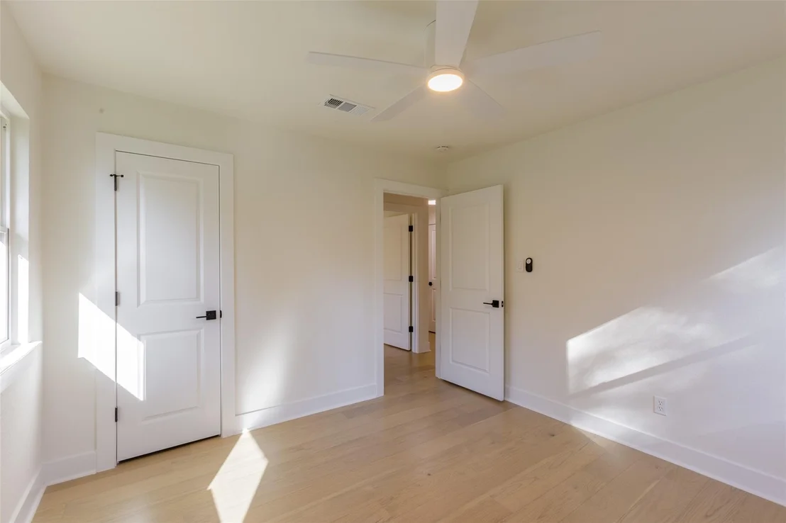 Photo of 4011 Austin Woods DR