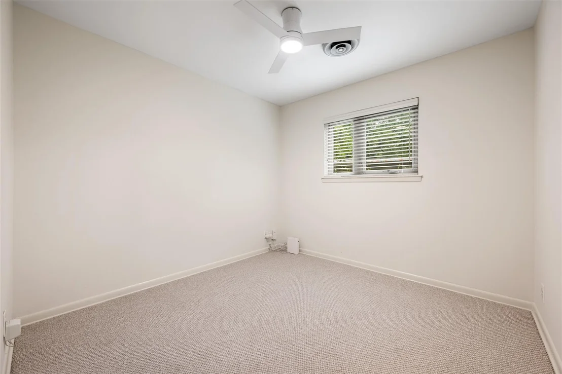 Photo of 1721 Deerfield DR