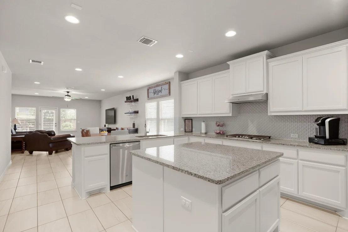 Photo of 5516 Baythorne DR