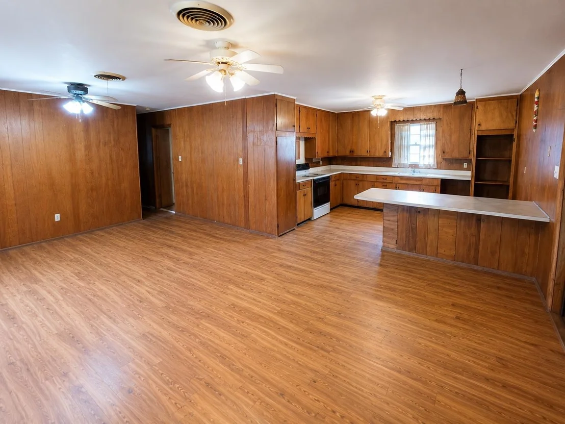 Photo of 3200 Cattlemens ROW