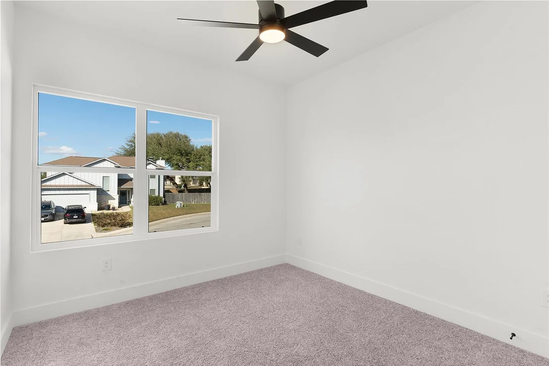 Photo of 105 Carmen CV