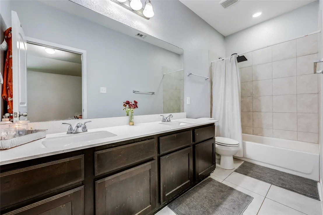Photo of 4116 Hillside DR