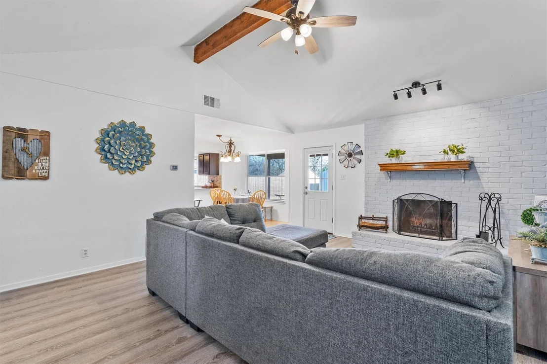 Photo of 702 Garden Villa CIR