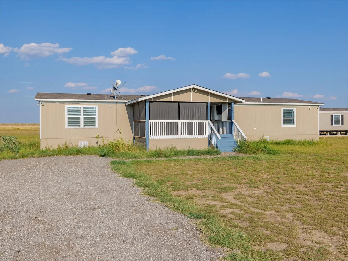 Photo of 2877 County Road 463 RD
