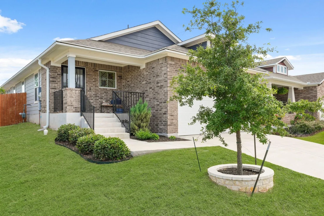 Photo of 128 Riverhill DR