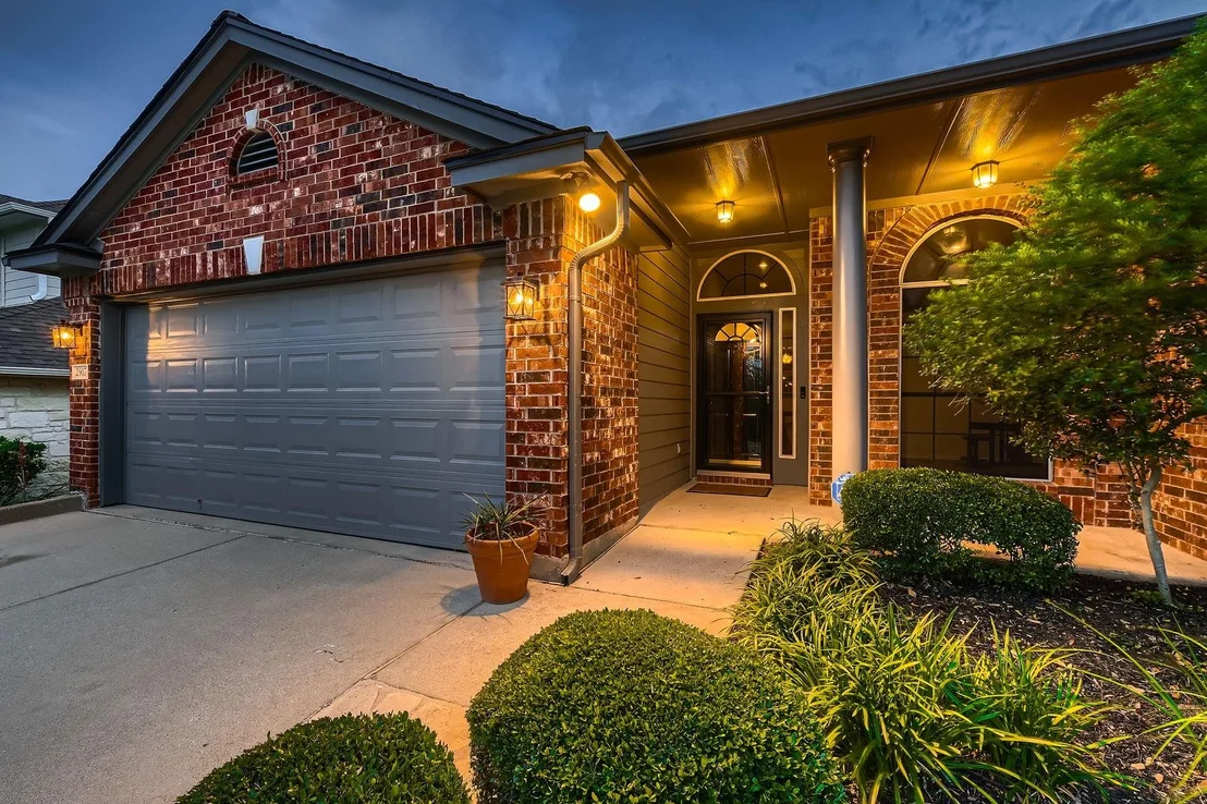 Photo of 2917 Perceval LN