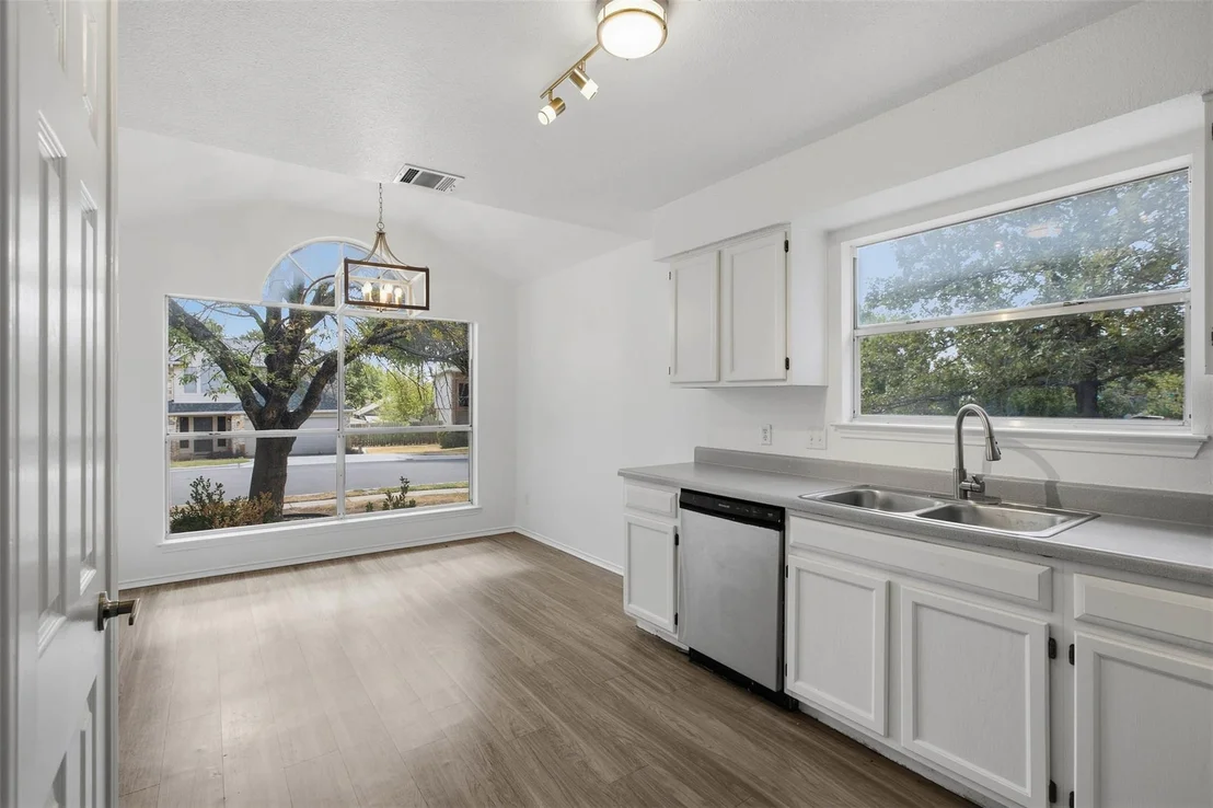 Photo of 1206 Garden Path DR