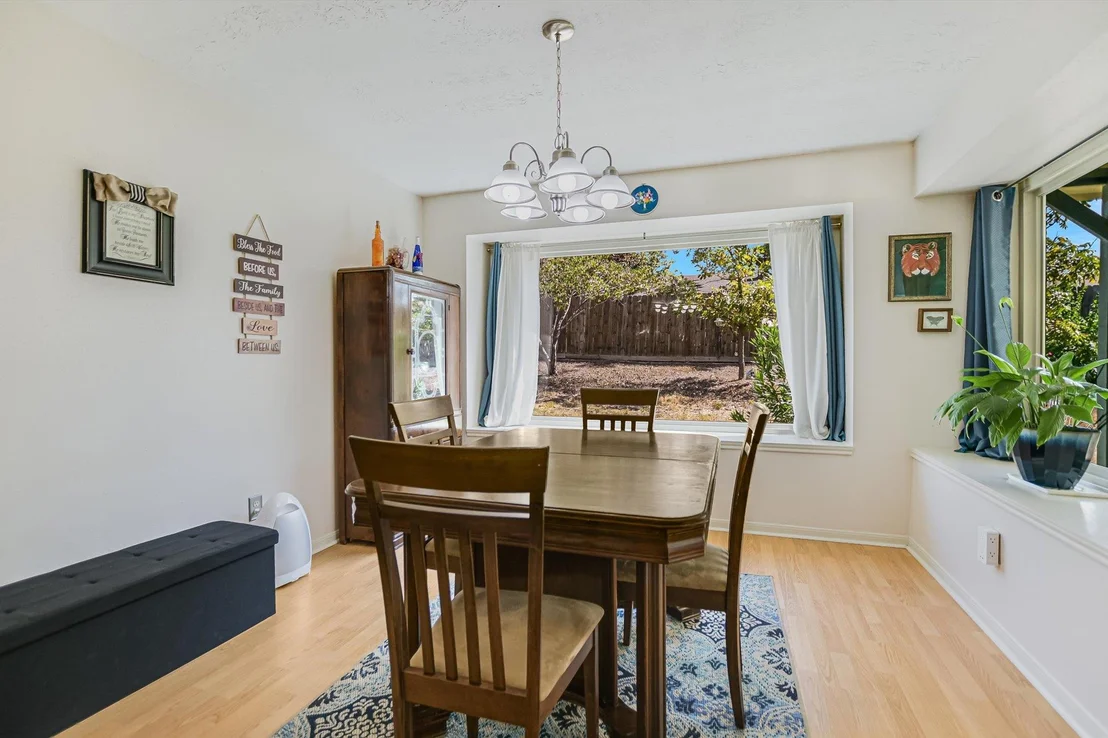 Photo of 1408 Quail Run RD