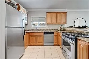 Photo of Unit 3 at 3009 Speedway