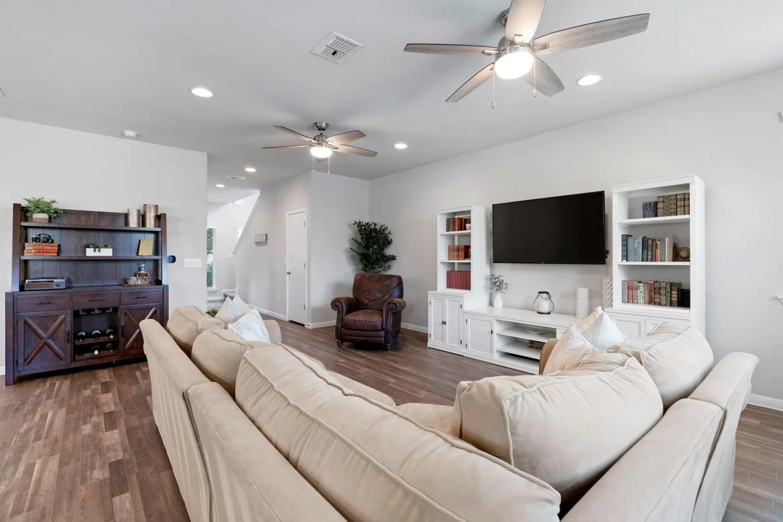 Photo of 10328 Bankhead DR