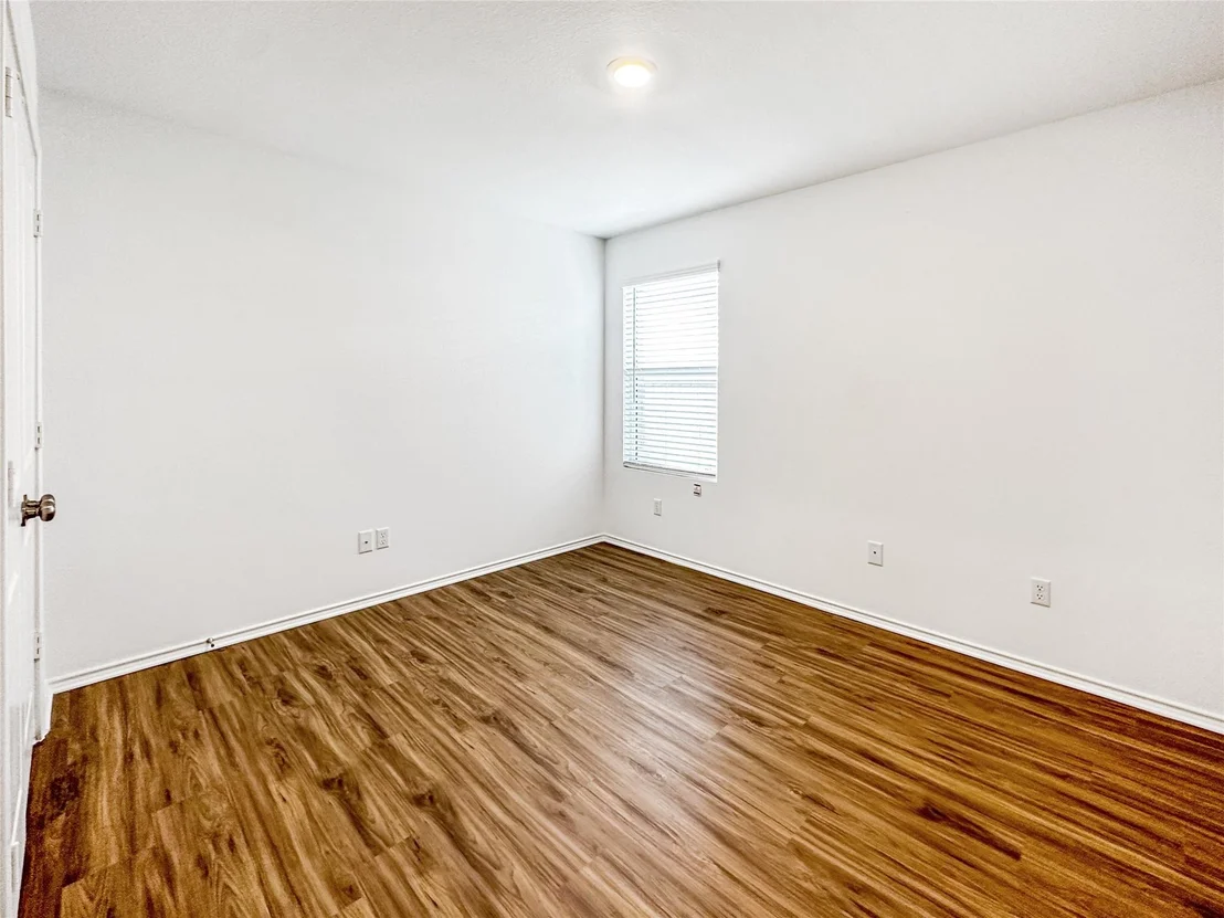 Photo of 621 Milliner LOOP