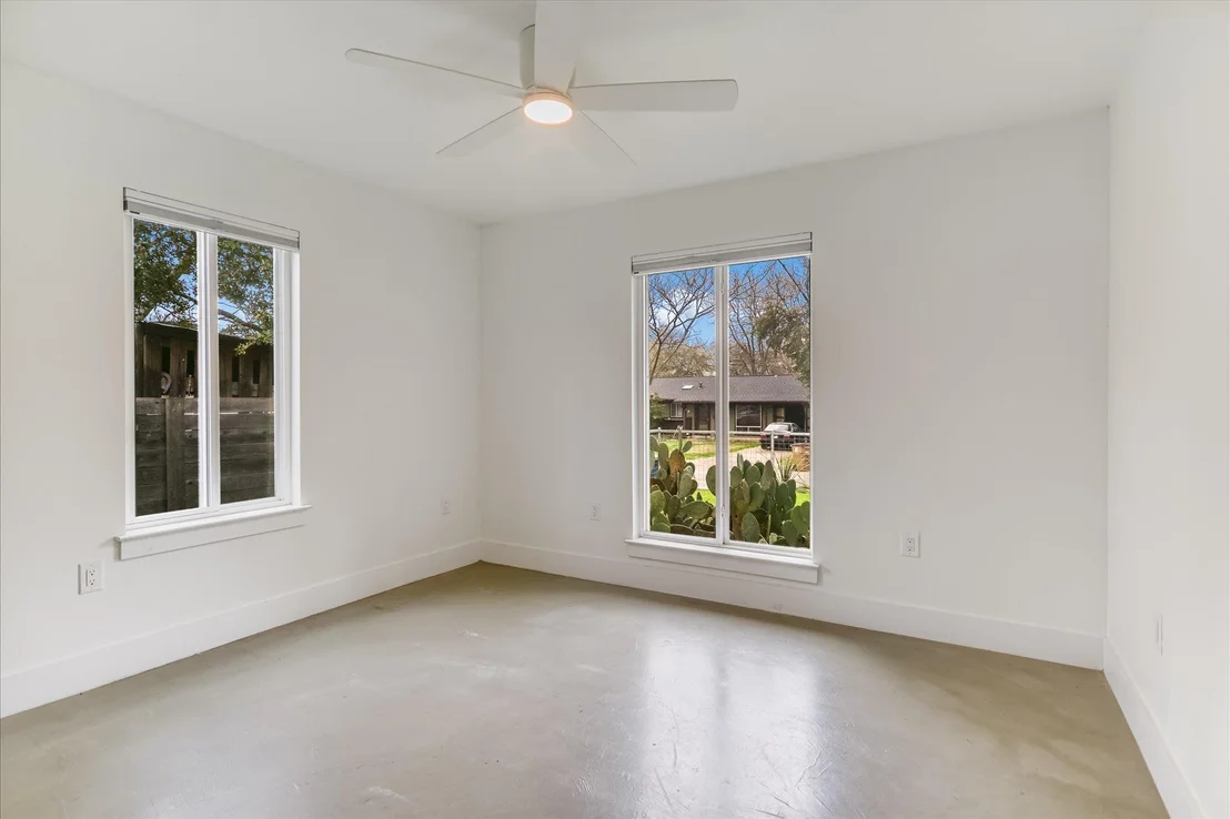 Photo of 1708 Fair Oaks DR