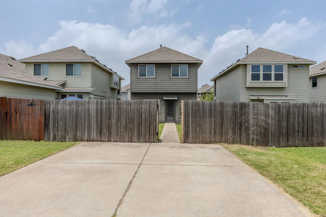 Photo of 4607 Graceful LN