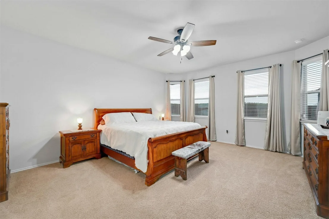Photo of 541 Blue Oak BLVD