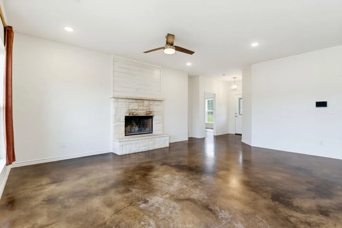 Photo of 1110 County Road 1045