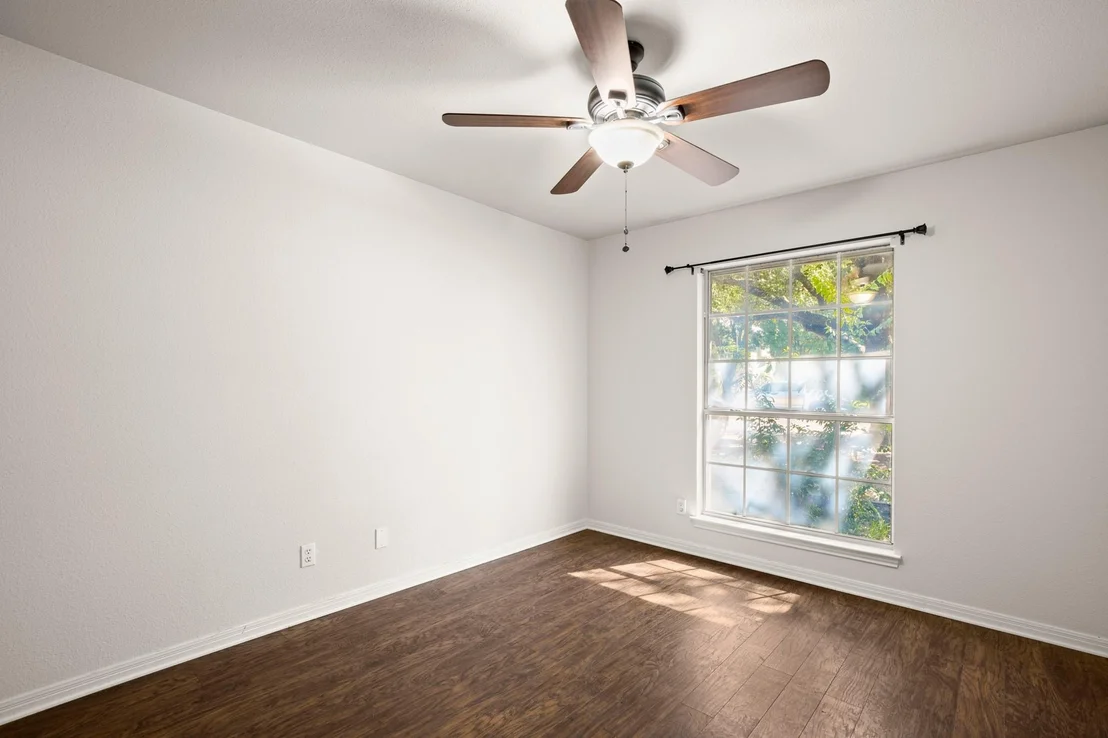 Photo of 1206 Brophy DR
