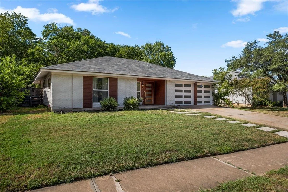Photo of 6200 Blarwood DR