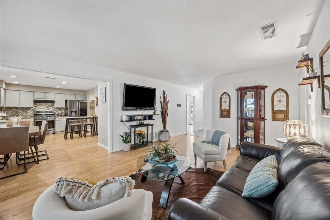 Photo of 2201 Tallow CT