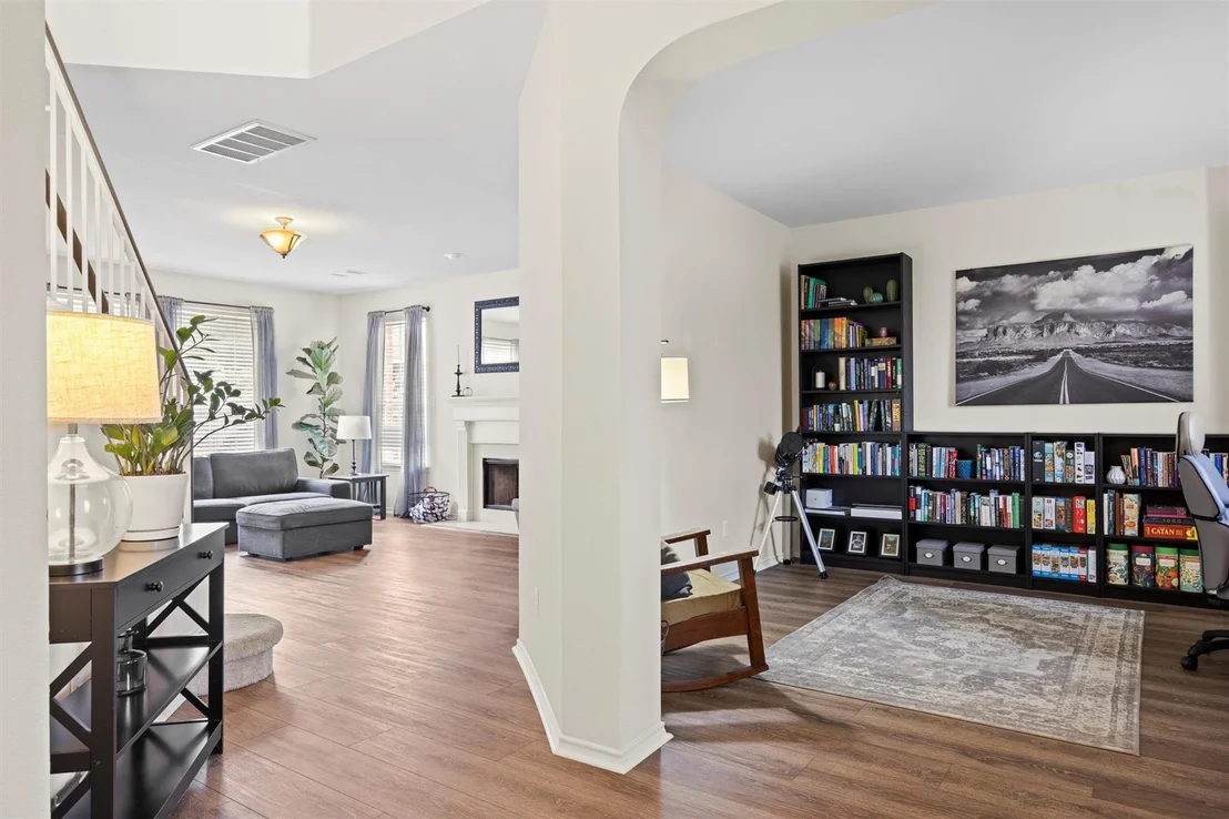 Photo of 10737 Quarry Oaks TRL