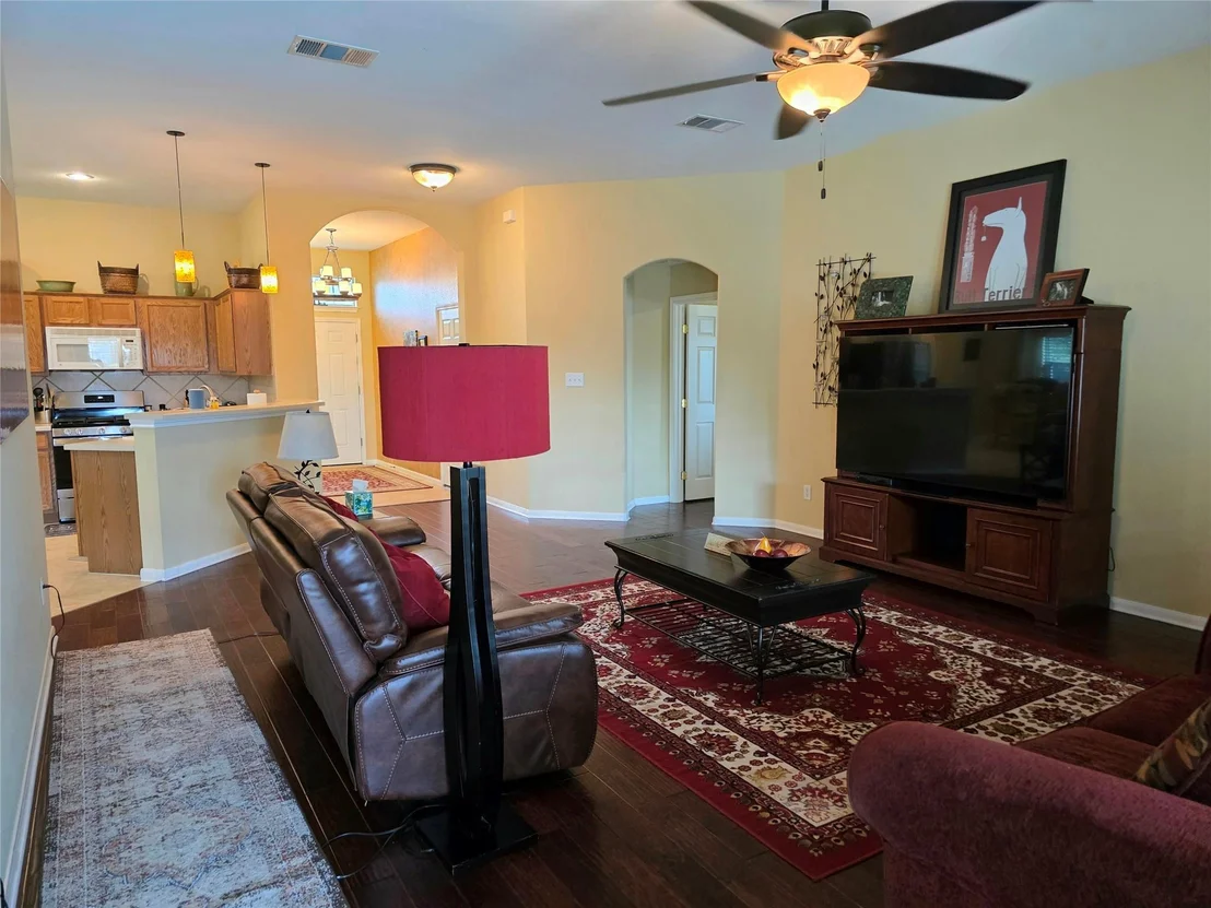 Photo of 900 Spring Hollow DR