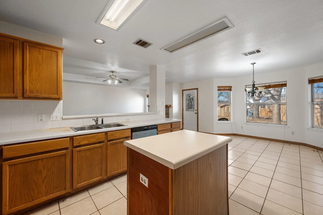Photo of 1402 Quicksilver CIR