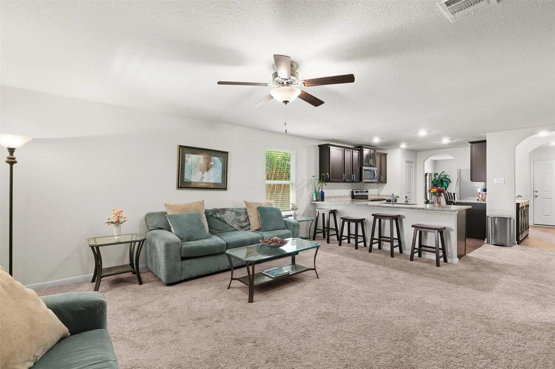 Photo of 212 Hyacinth WAY