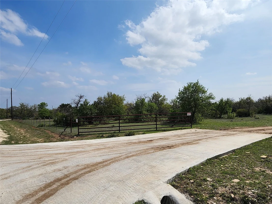 Photo of 212 Oak Glen LN