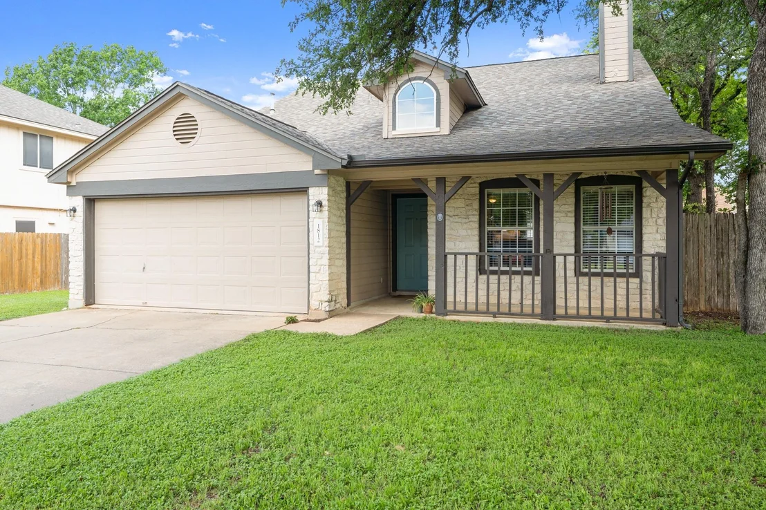 Photo of 1812 Sylvia LN