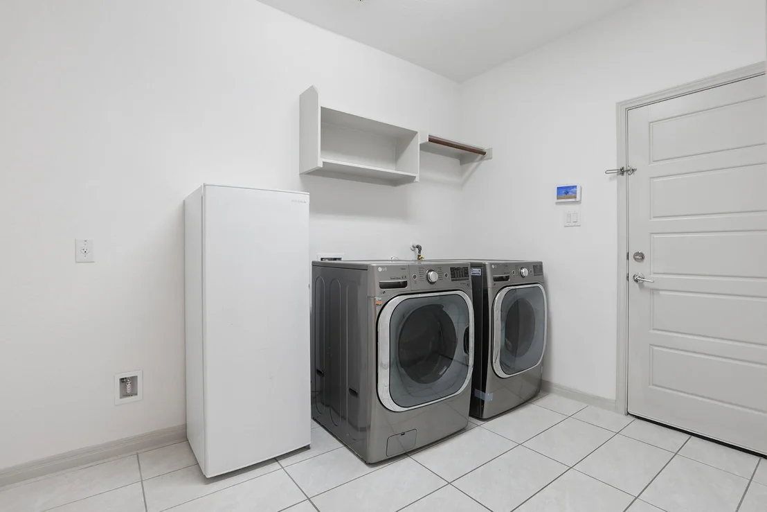 Photo of 5616 Monrovia LN