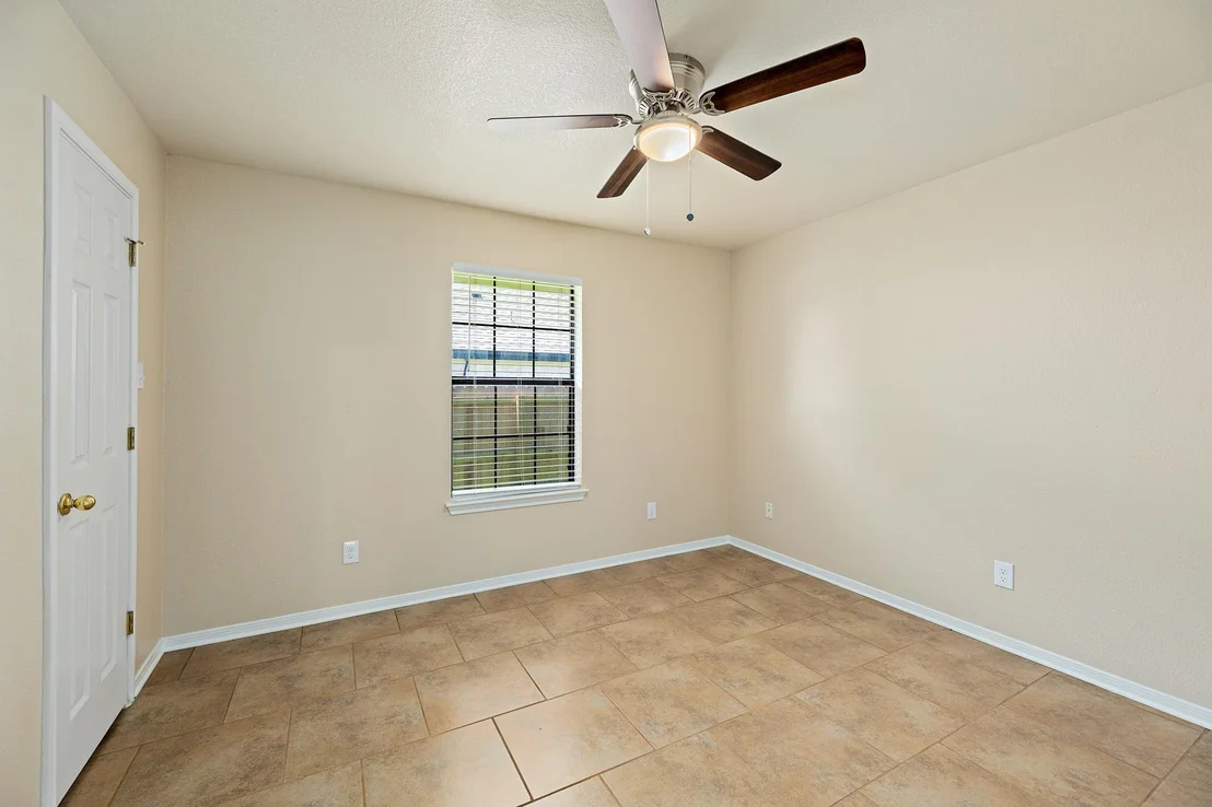 Photo of 111 Stephen LN